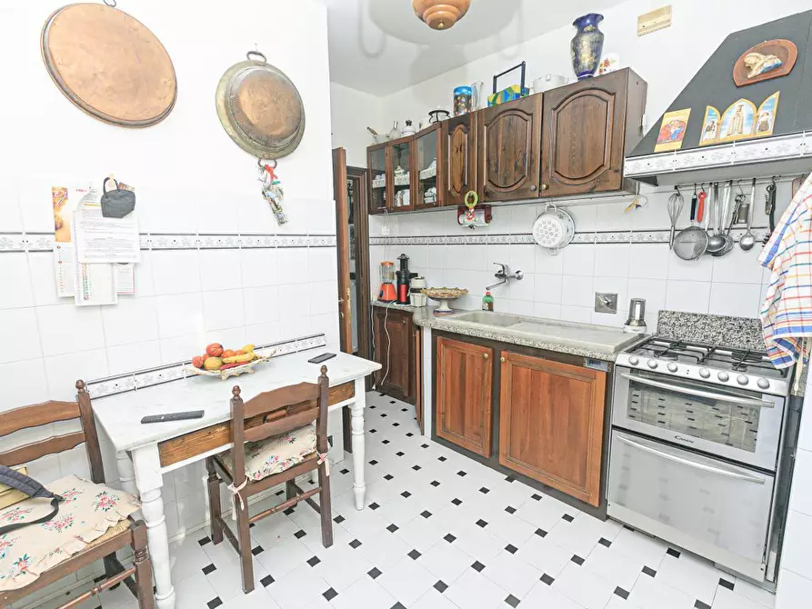 Immagine 21 di Quadrilocale in vendita  in Via Paolo Anfossi 68B a Genova