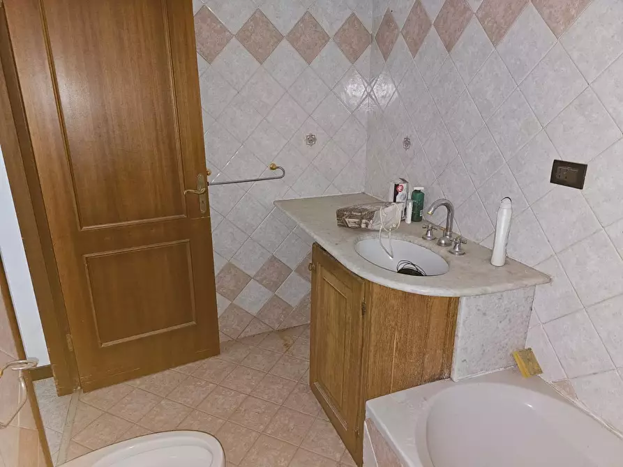 Immagine 19 di Bilocale in vendita  in Via campomorone 93 a Genova