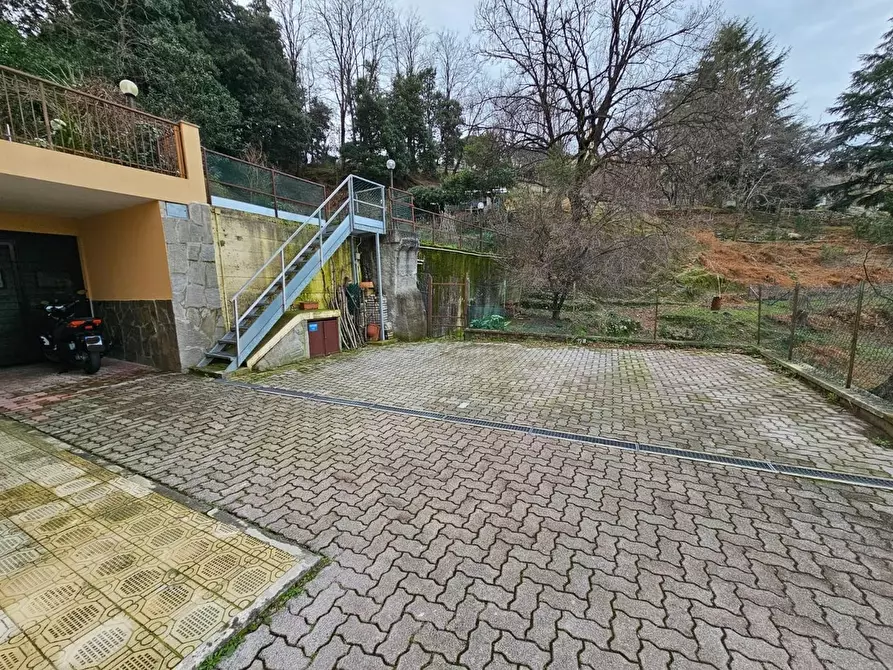 Immagine 39 di Pentalocale in vendita  in Via Benedetto da Cesino 38A a Genova