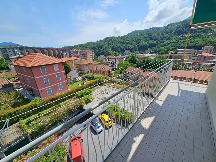 Immagine 9 di Quadrilocale in vendita  in Via Campomorone 105 a Genova