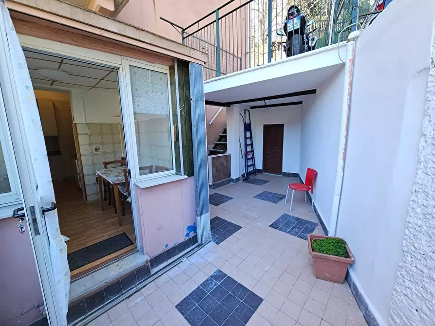 Immagine 20 di Quadrilocale in affitto  in Via Giovanni Revello 41 a Genova