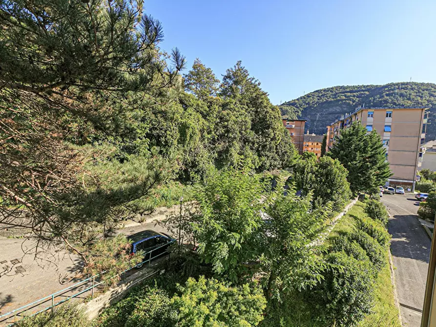 Immagine 41 di Pentalocale in vendita  in Via delle Acacie 10 a Genova