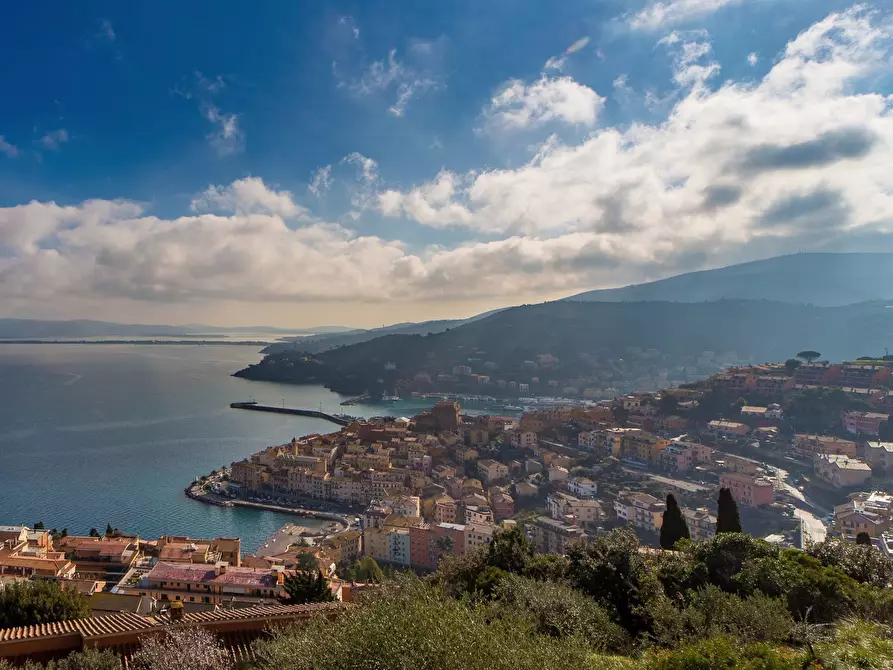 Immagine 1 di Loft/Open space in vendita  a Monte Argentario