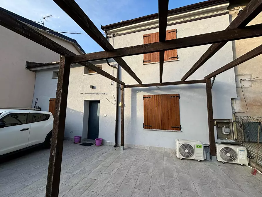 Immagine 10 di Porzione di casa in affitto  a San Felice Sul Panaro