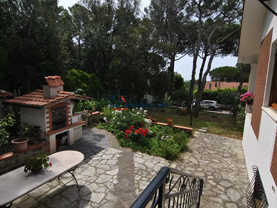 Immagine 27 di Villa in vendita  in Via Kaiser Parodi 15 a Livorno