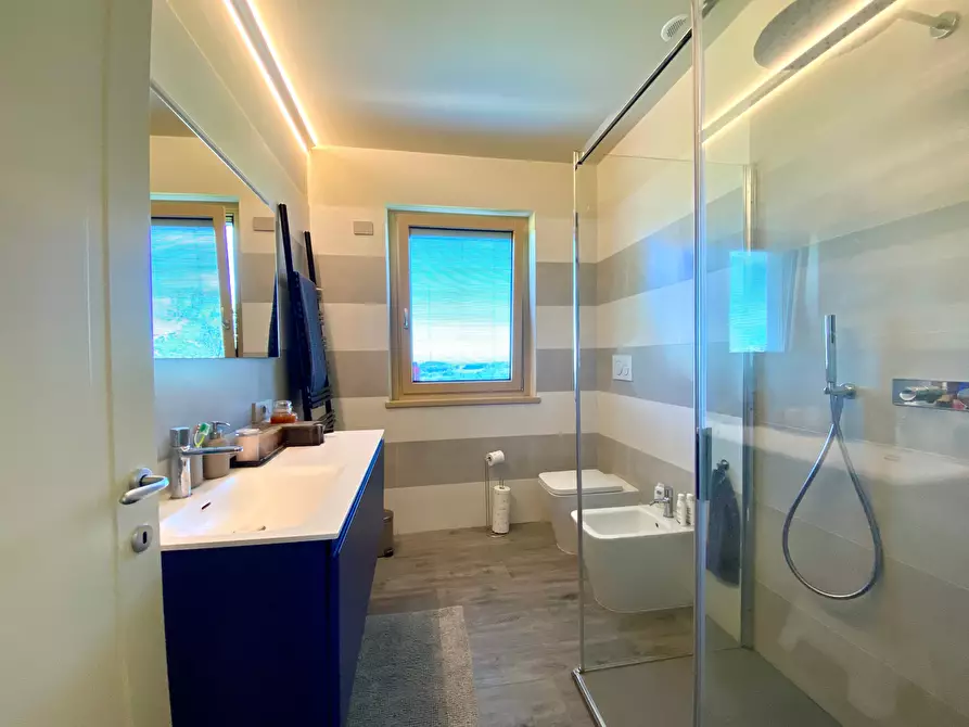 Immagine 17 di Casa indipendente in vendita  in Località Coste Baraccone 5 a Serravalle Langhe