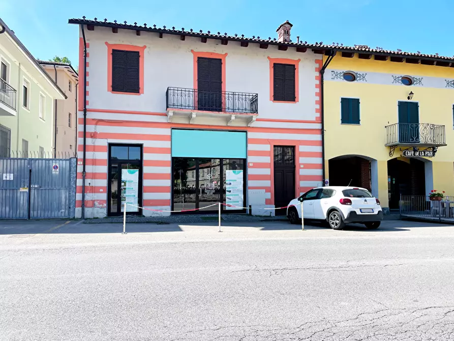 Immagine 2 di Laboratorio in vendita  in Via Savona 15 a Dogliani