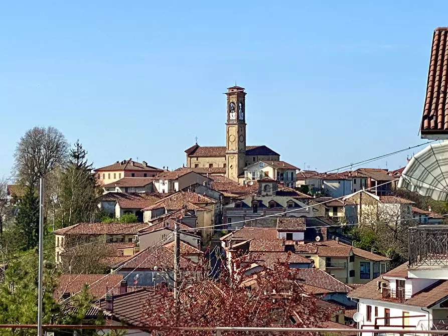 Immagine 18 di Villa in vendita  in via bricco broncio a Serravalle Langhe