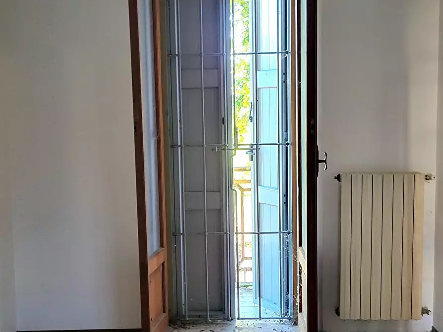 Immagine 34 di Villa in vendita  in Strada Cornazzano 3 a Sissa Trecasali