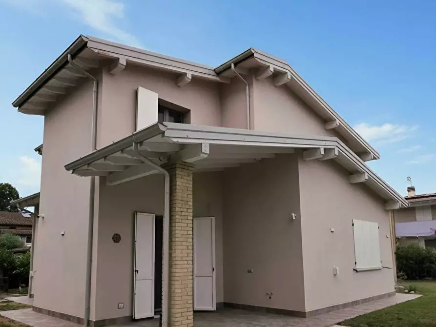 Immagine 2 di Villa in vendita  in Via Ponticella 24 a Sissa Trecasali