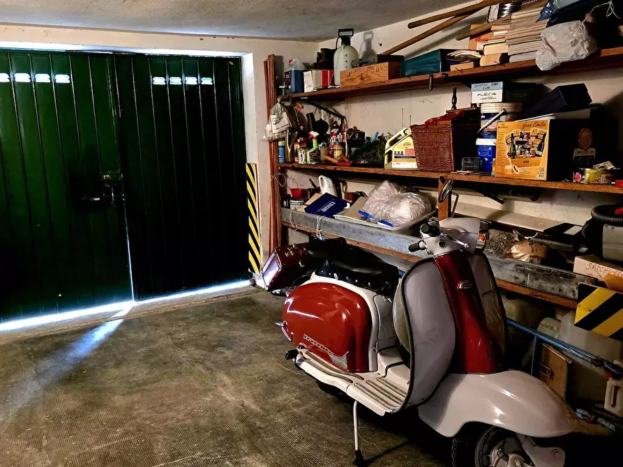 Immagine 34 di Trilocale in vendita  in viale delle esposizioni 83 a Parma