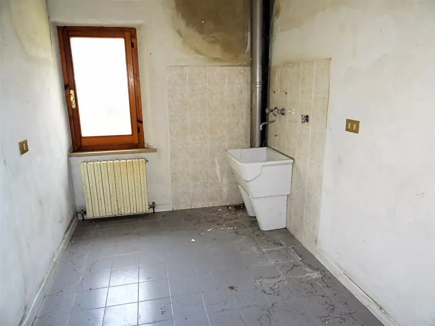 Immagine 9 di Rustico / casale in vendita  a Corinaldo