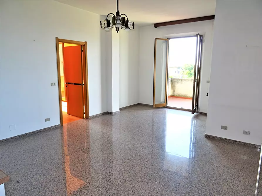 Immagine 14 di Villa in vendita  a Montemarciano