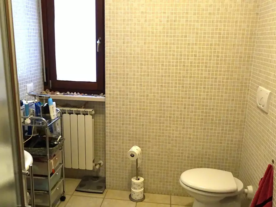 Immagine 10 di Bilocale in vendita  a Senigallia