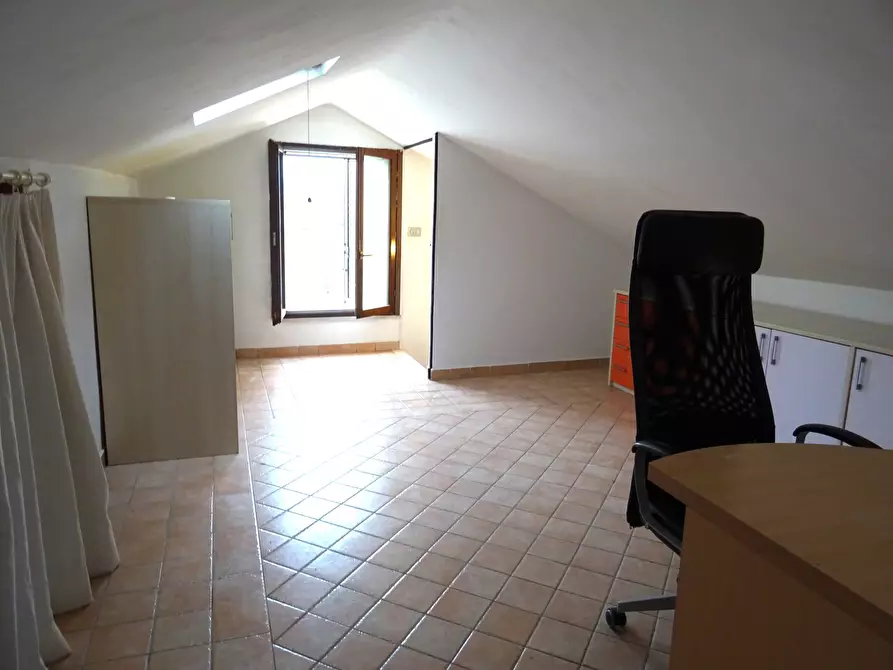 Immagine 28 di Trilocale in vendita  a Senigallia