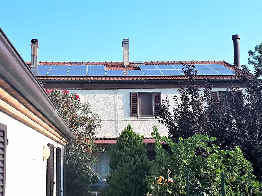 Immagine 18 di Casa trifamiliare in vendita  a Senigallia