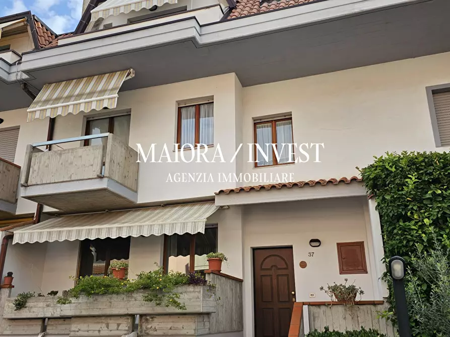 Immagine 1 di Villa in vendita  in via del Vignola 37 a San Benedetto Del Tronto