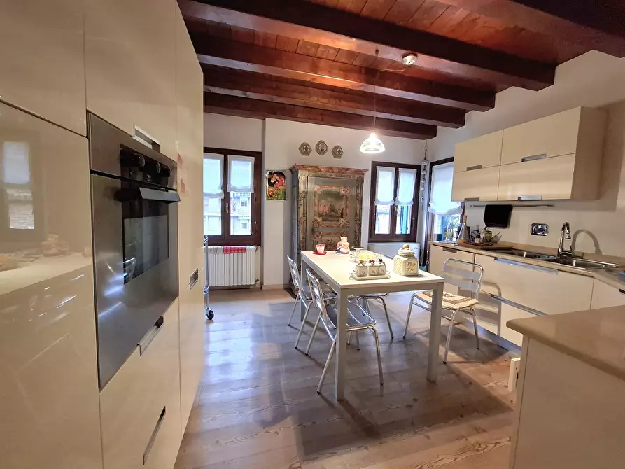 Immagine 5 di Villa in vendita  in Via Giacomo Sichirollo 9 a Rovigo