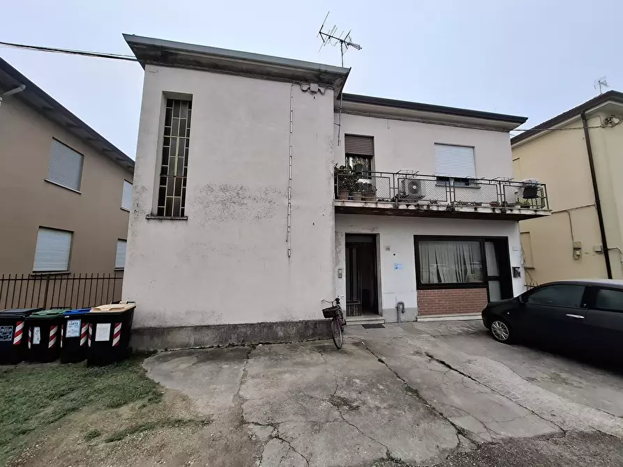 Immagine 16 di Bilocale in vendita  in Corso del Popolo 408 a Rovigo