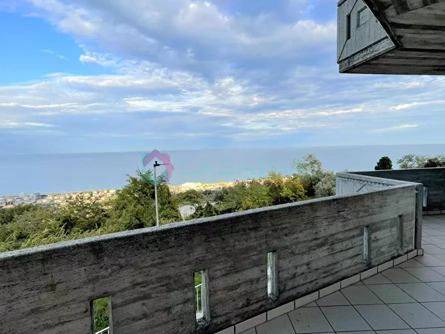 Immagine 21 di Porzione di casa in vendita  a Silvi