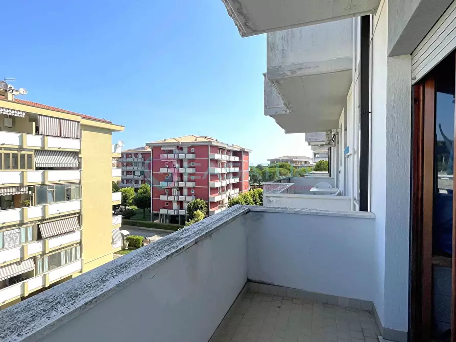 Immagine 31 di Quadrilocale in vendita  a Silvi