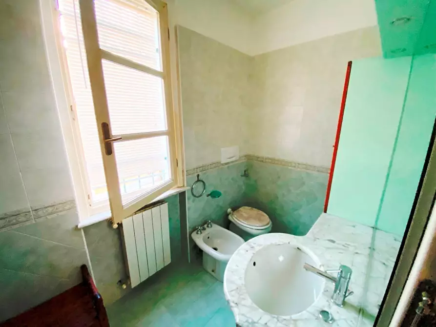 Immagine 24 di Porzione di casa in vendita  in Piazza Bastione 73 a Massa