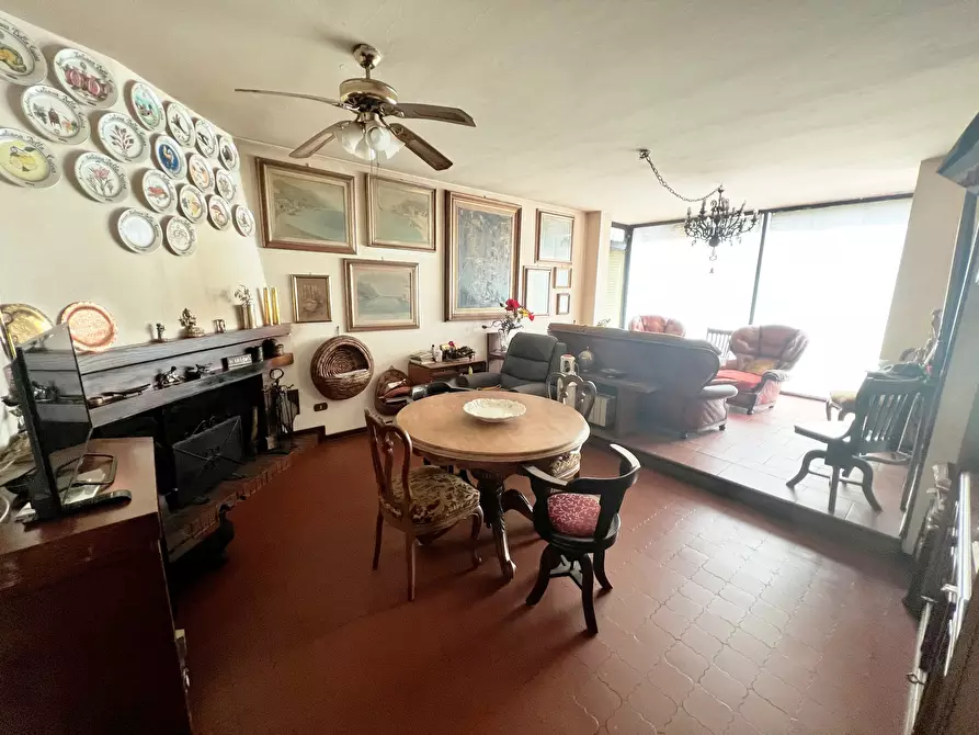 Immagine 28 di Villa in vendita  in Via Acquala 40 a Montignoso