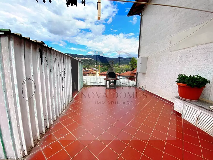 Immagine 7 di Quadrilocale in vendita  in Via Canale 30 a Castelnuovo Magra