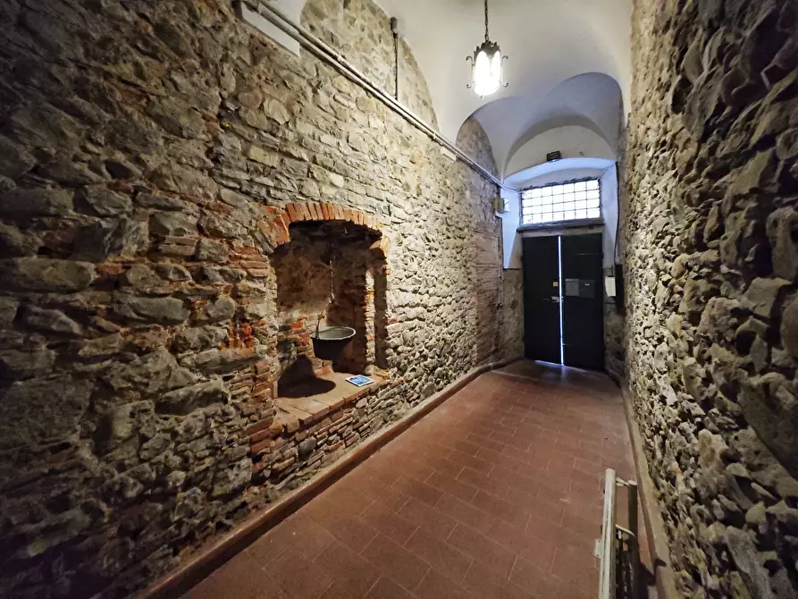 Immagine 41 di Quadrilocale in vendita  in Via Cigala a Sarzana