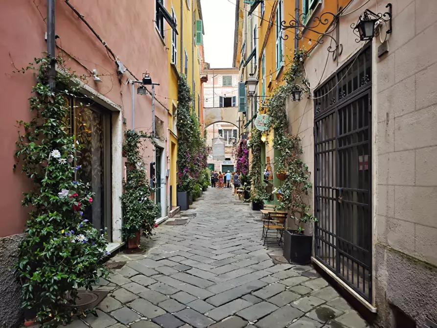 Immagine 43 di Quadrilocale in vendita  in Via Cigala a Sarzana