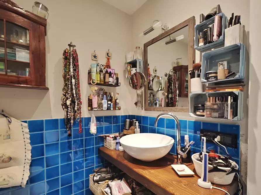 Immagine 22 di Porzione di casa in vendita  in Via Arena 15 a Ameglia