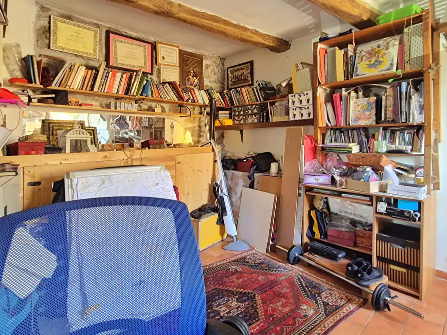 Immagine 12 di Terratetto in vendita  in Via Collo 13 a Fosdinovo