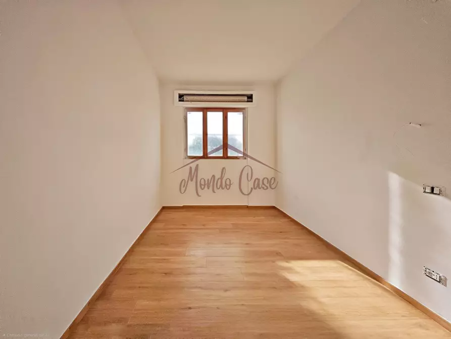 Immagine 15 di Porzione di casa in vendita  in Via dei Molini 148 a Sarzana