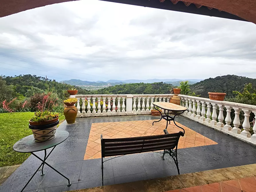 Immagine 43 di Villa in vendita  in Via Prulla 15 a Sarzana