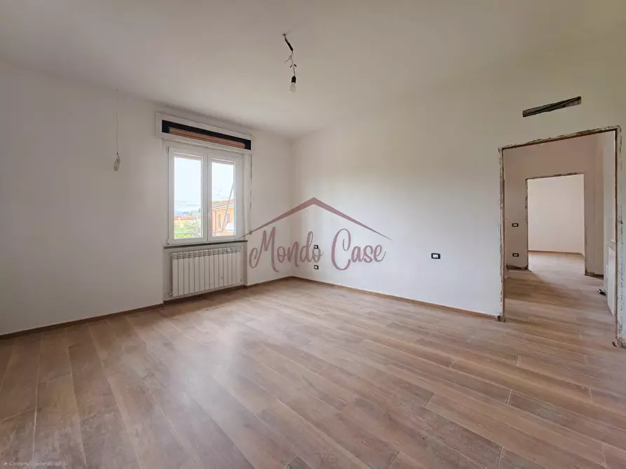 Immagine 36 di Porzione di casa in vendita  in Via Battifollo 53 a Sarzana