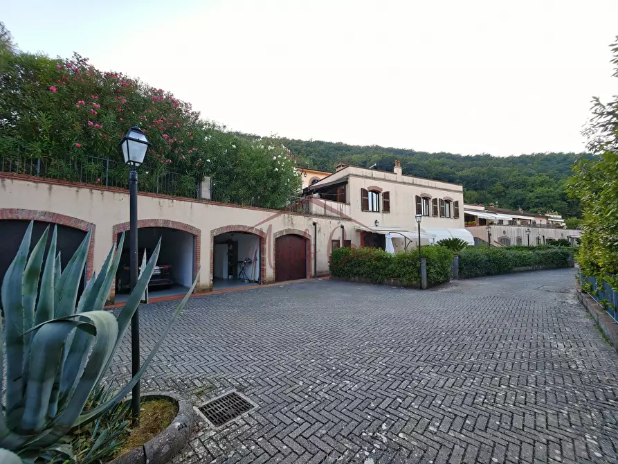 Immagine 60 di Porzione di casa in vendita  in Via Camisano a Ameglia