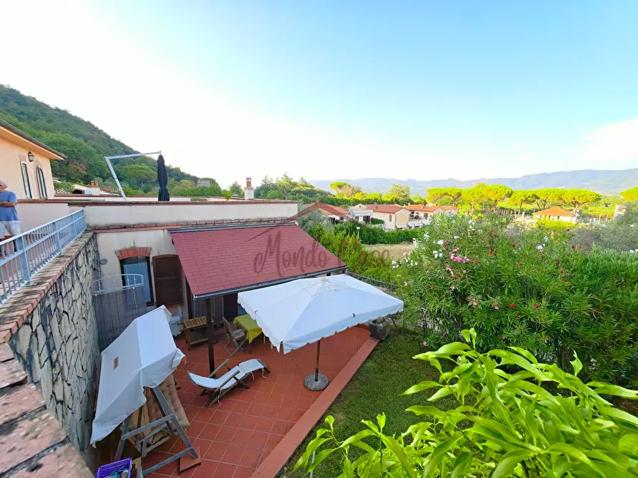 Immagine 1 di Porzione di casa in vendita  in Via Camisano a Ameglia
