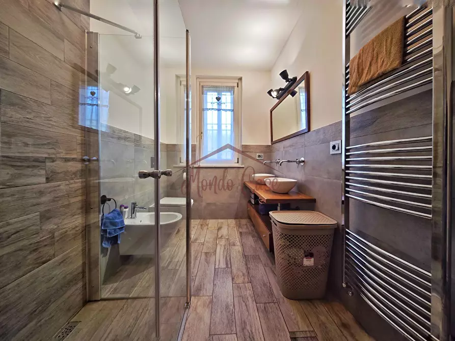 Immagine 54 di Pentalocale in vendita  in Via Socrate Benacci 29 a Sarzana