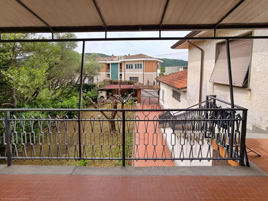 Immagine 52 di Porzione di casa in vendita  in Via Battifollo 53 a Sarzana
