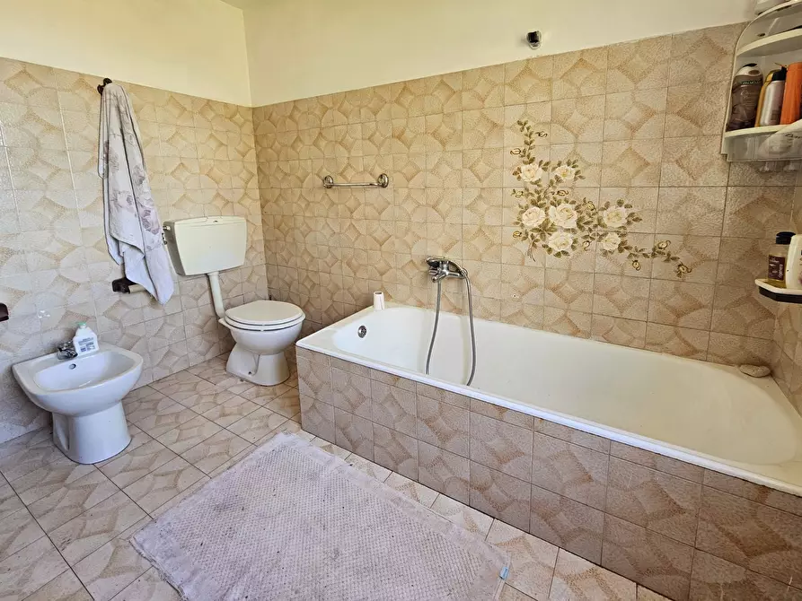 Immagine 24 di Porzione di casa in vendita  in Via Palazzina 8 a Fosdinovo