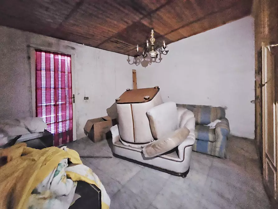 Immagine 19 di Rustico / casale in vendita  a Ameglia