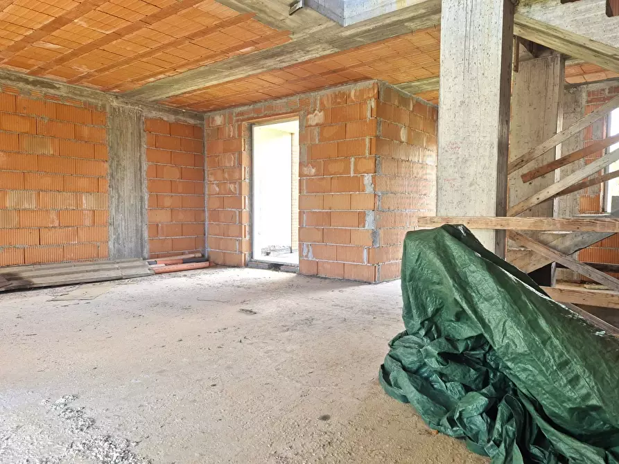 Immagine 12 di Villetta a schiera in vendita  in Via Bozzi 103 a Ortonovo