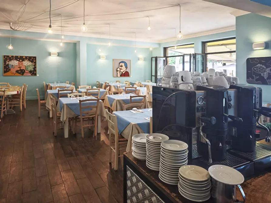 Immagine 52 di Locale commerciale in vendita  in Località Fiascherino 7 a Lerici