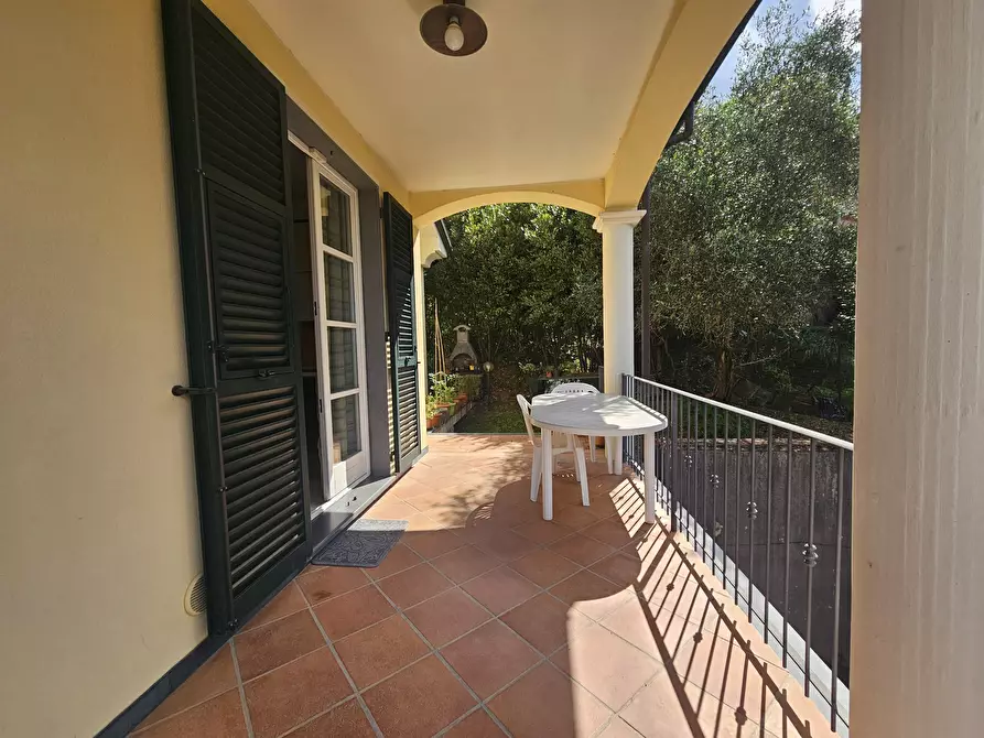 Immagine 54 di Villa in vendita  a Sarzana