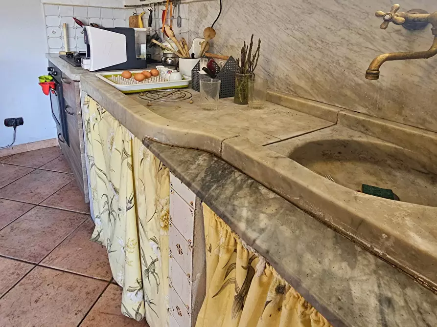 Immagine 12 di Porzione di casa in vendita  in Via Palazzina 8 a Fosdinovo