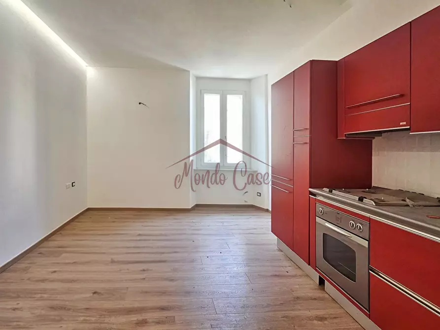 Immagine 3 di Trilocale in vendita  in Piazza Giacomo Matteotti 29 a Sarzana