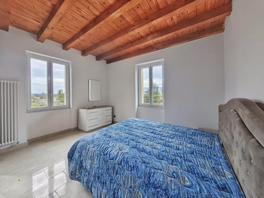 Immagine 29 di Quadrilocale in vendita  in Via Cisa 95 a Sarzana