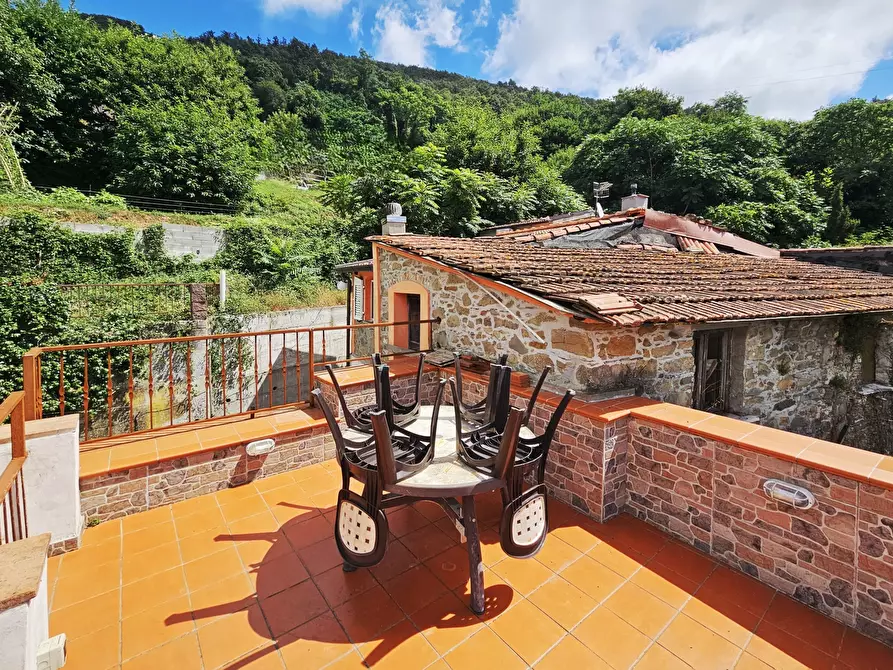 Immagine 5 di Porzione di casa in vendita  in Via Canepari 70 a Fosdinovo