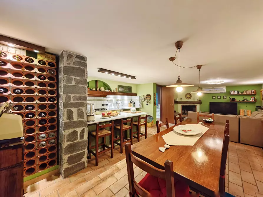 Immagine 56 di Villetta a schiera in vendita  in Via Fonda 11 a Fosdinovo