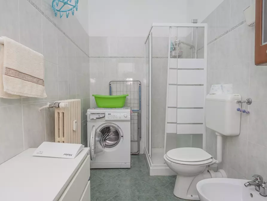 Immagine 17 di Bilocale in vendita  in Corso Casale 114 a Torino